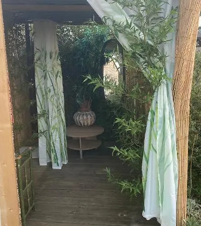 Roulotte Individuelle Dans Le Maquis Corse Pianottoli-Caldarello (Corsica)