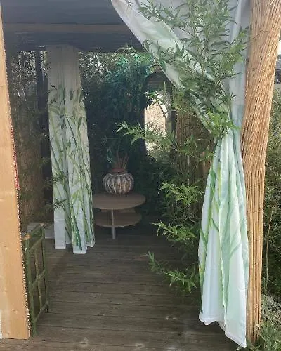 Roulotte Individuelle Dans Le Maquis Corse Pianottoli-Caldarello (Corsica)