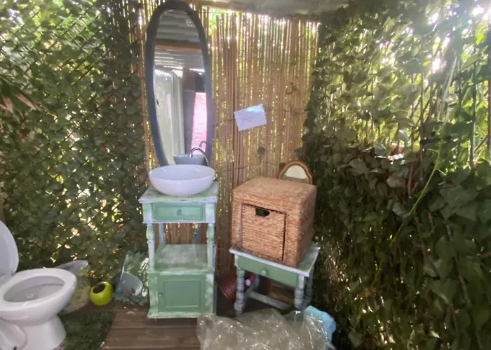 Roulotte Individuelle Dans Le Maquis Corse Landhuis *